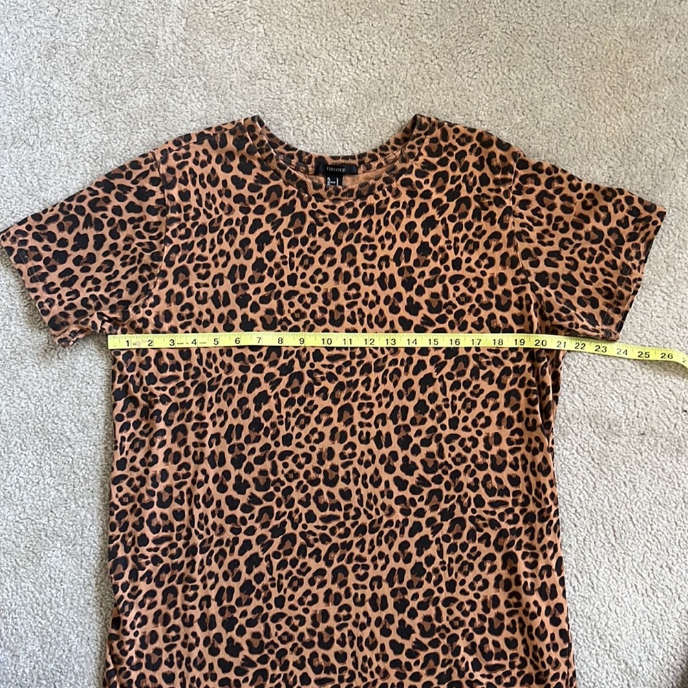 FOREVER 21 LEOPARD PRINT T-SHIRT DRESS/SIZE L - Picture 2 of 5